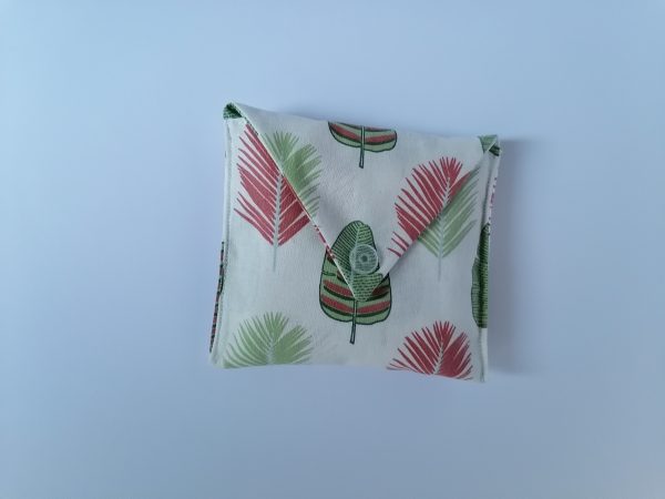 pochette lingettes démaquillantes
